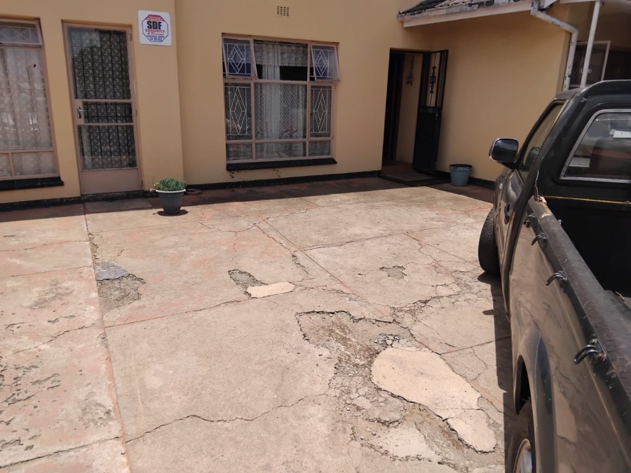 4 Bedroom Property for Sale in Stilfontein Ext 4 North West